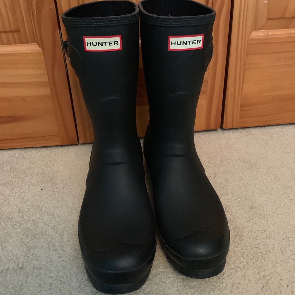 Authentic black hunter boots short